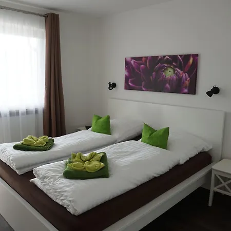 Apartman Bayvista Mit Balkon Und Bergblick By Interhome Lam