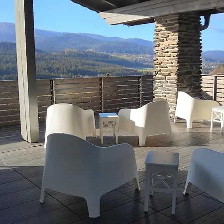 Bayvista Mit Balkon Und Bergblick By Interhome لام