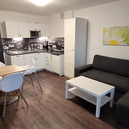 Bayvista Mit Balkon Und Bergblick By Interhome