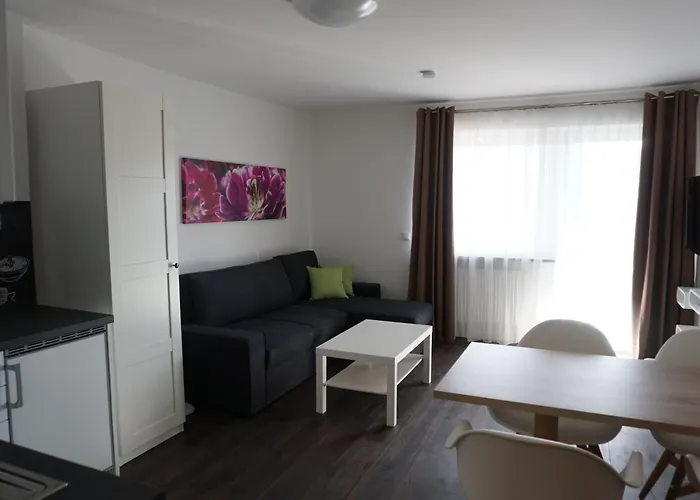 Bayvista Mit Balkon Und Bergblick By Interhome *